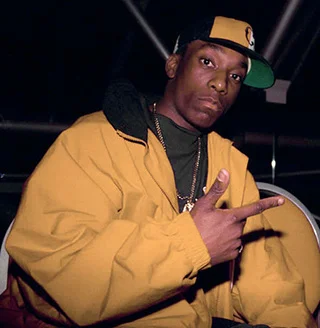 Big L looking hot in yellow.jpg