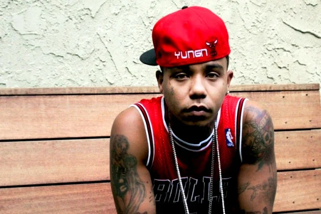 Yung Berg looking hot with a Chicago Bulls jersey on and a Chicago Bulls hat on.jpg