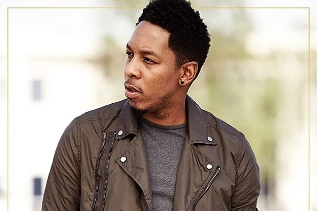Deitrick Haddon looking hot with a side pic.jpg