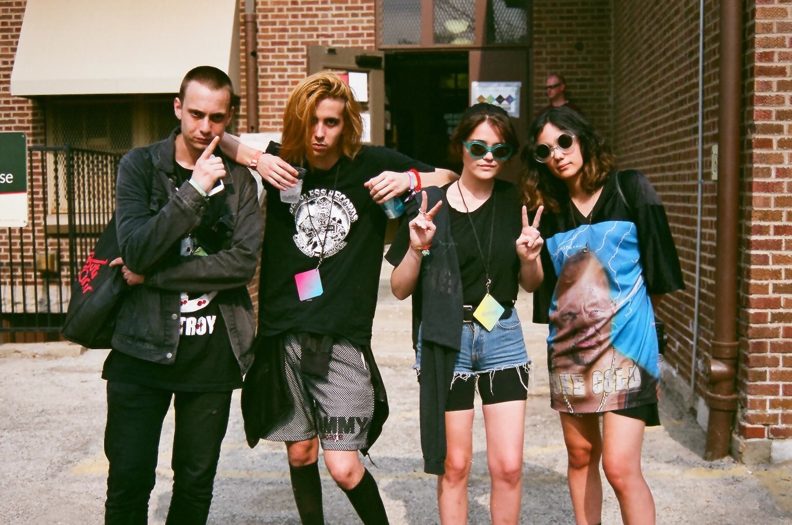 Sky Ferreira + DIIV + More babes