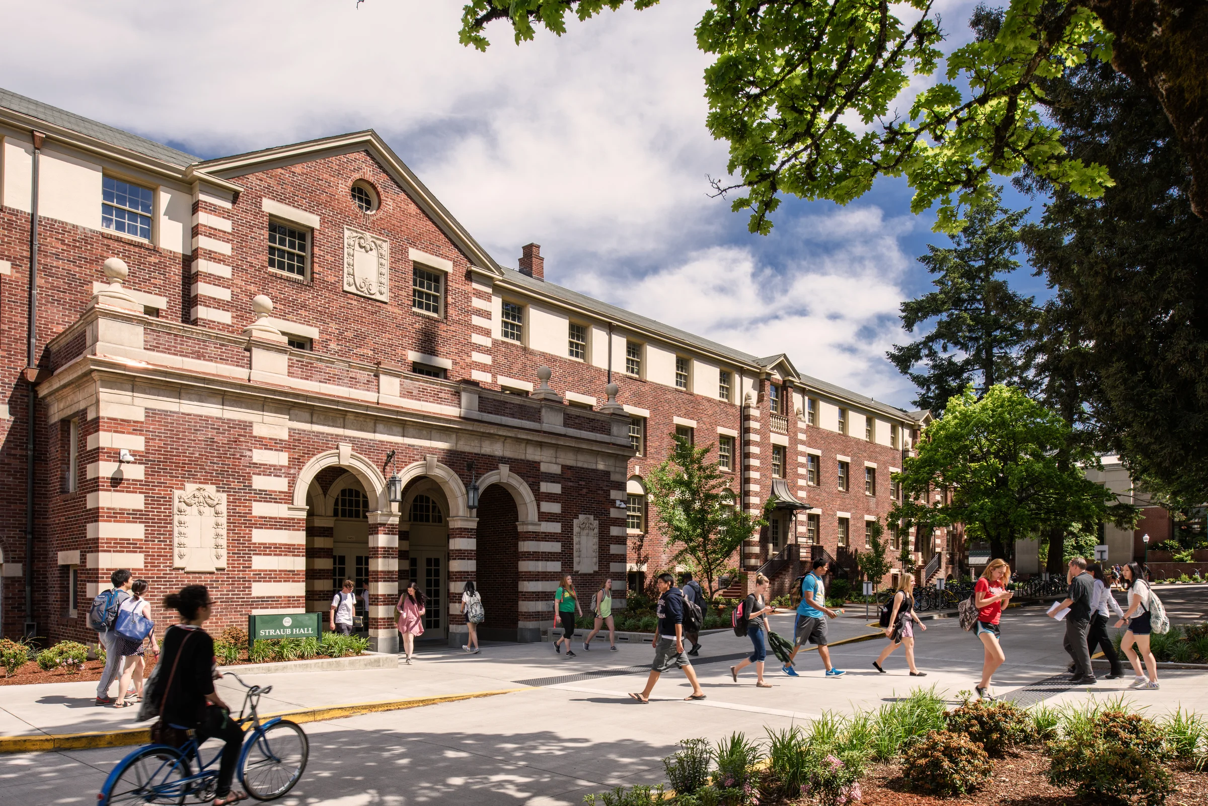 UO Straub Hall