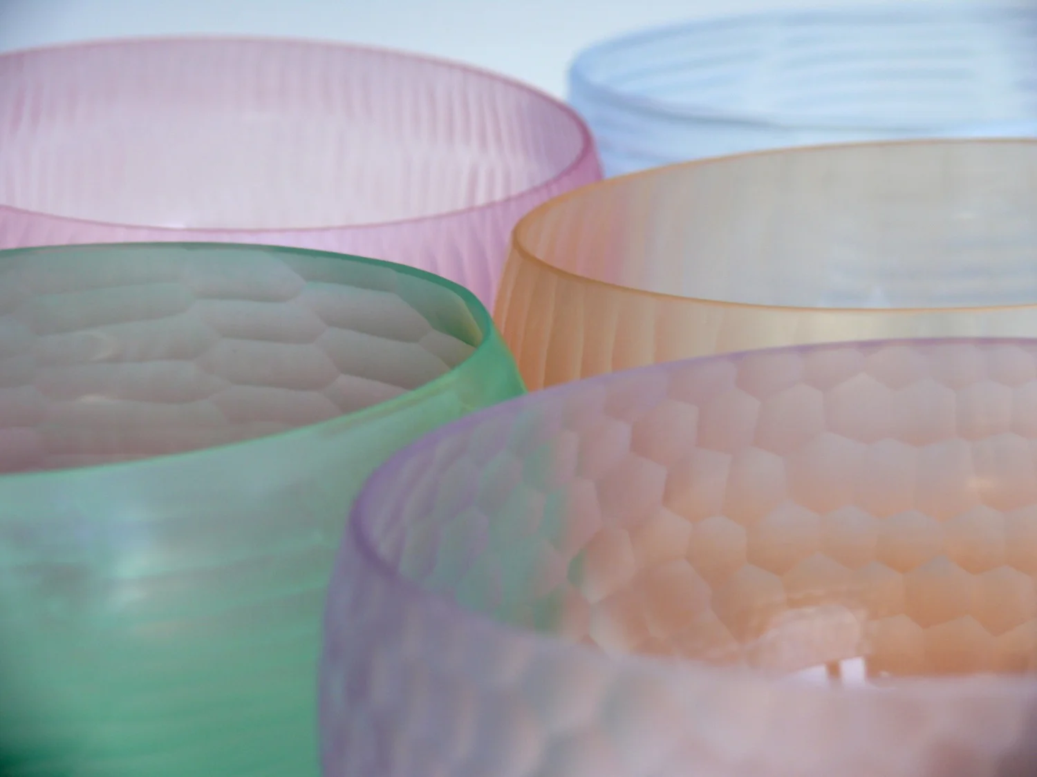 Leonoff-BattutoBowlDetail2.JPG