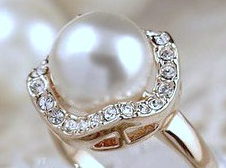 18k Rose Gold Swarovski Crystal Pearl Ring
