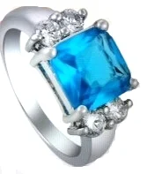 18k White Gold Aquamarine Rhinestone Ring