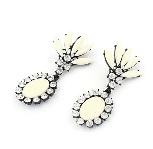 Fashion Design Apricot Color Resin Rhinestone Ice Flower Earrings Stud