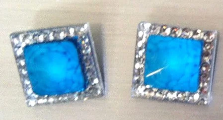 SQUARE STUD EARRINGS MULTICOLOR