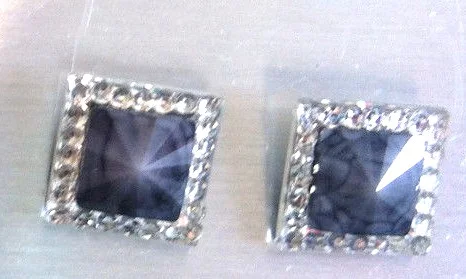 SQUARE STUD EARRINGS MULTICOLOR