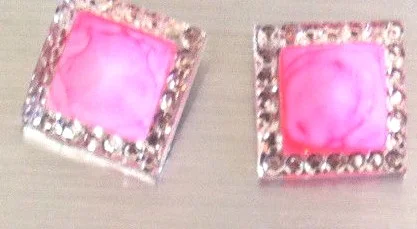 SQUARE STUD EARRINGS MULTICOLOR