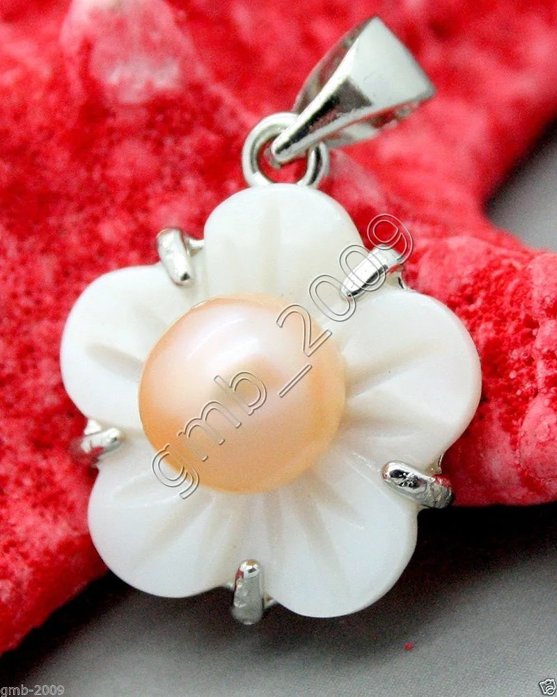Natural Pearl Mother of Pearl Shell Flower Pendant 