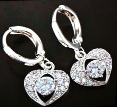10k White Gold Cubic Zirconia Heart Dangle Earrings