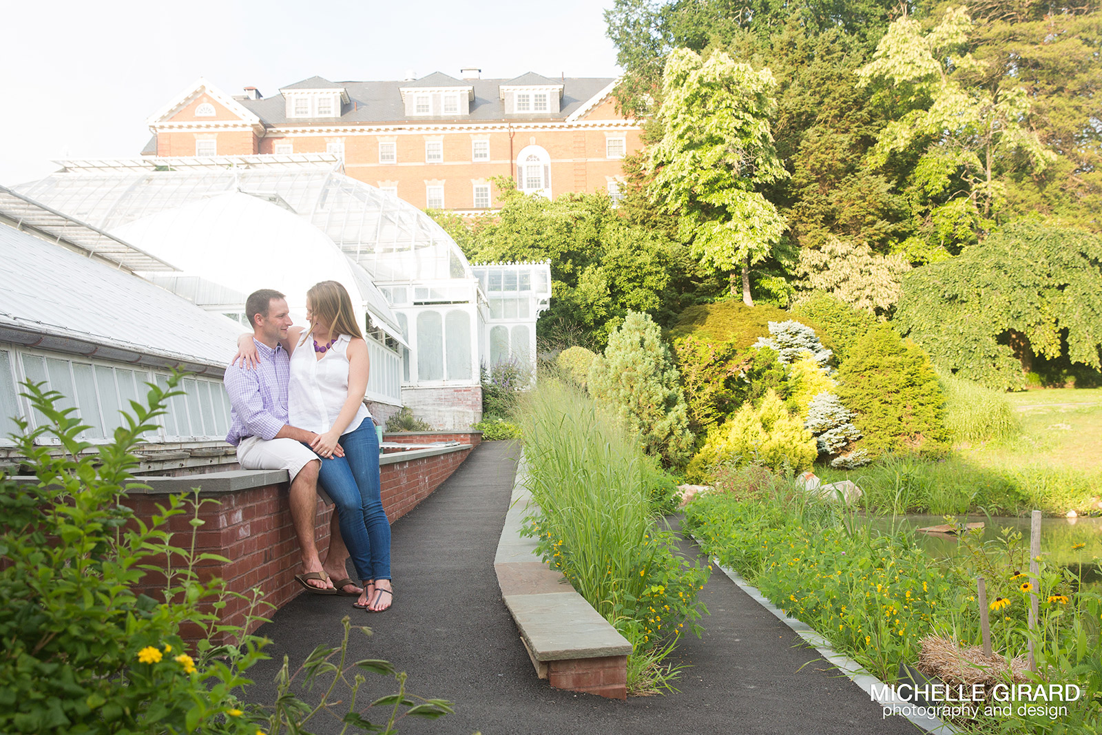 SmithCollegeEngagementSession_MichelleGirardPhotography_24.jpg