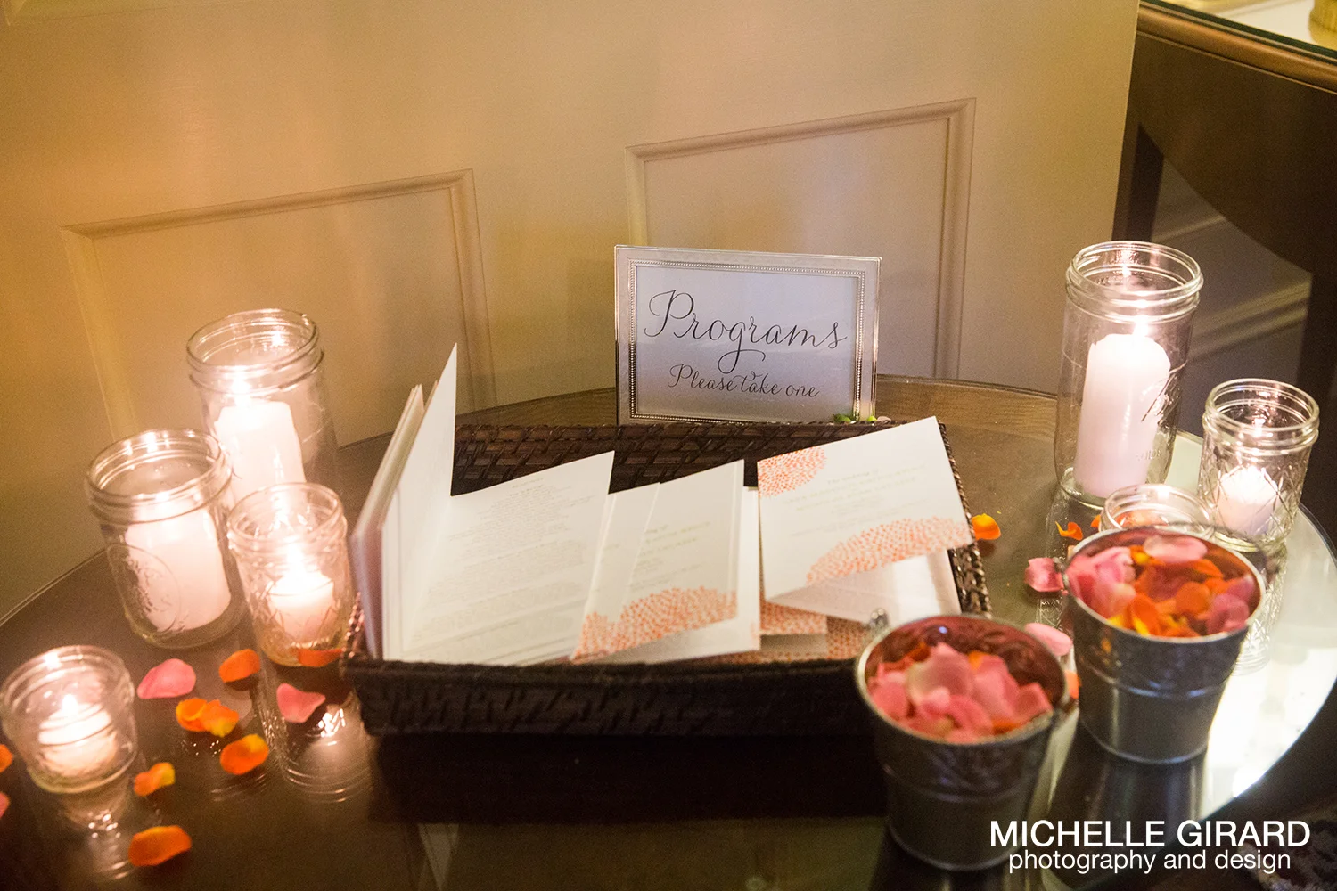TheLordJefferyInn_AmherstMA_FallWedding_MichelleGirardPhotography10.jpg