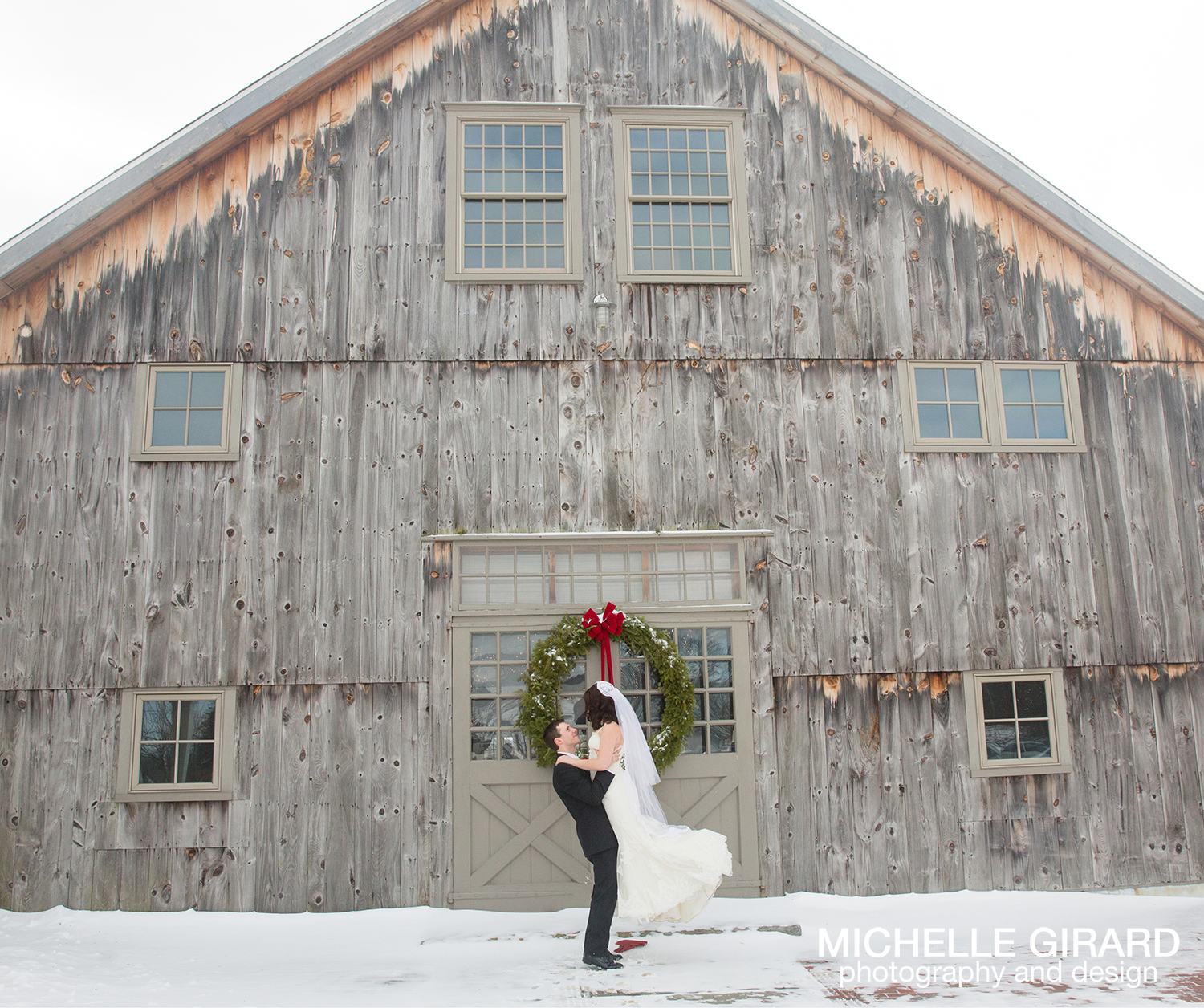 WinterWedding_SalemCrossInn_MichelleGirardPhotography32.jpg