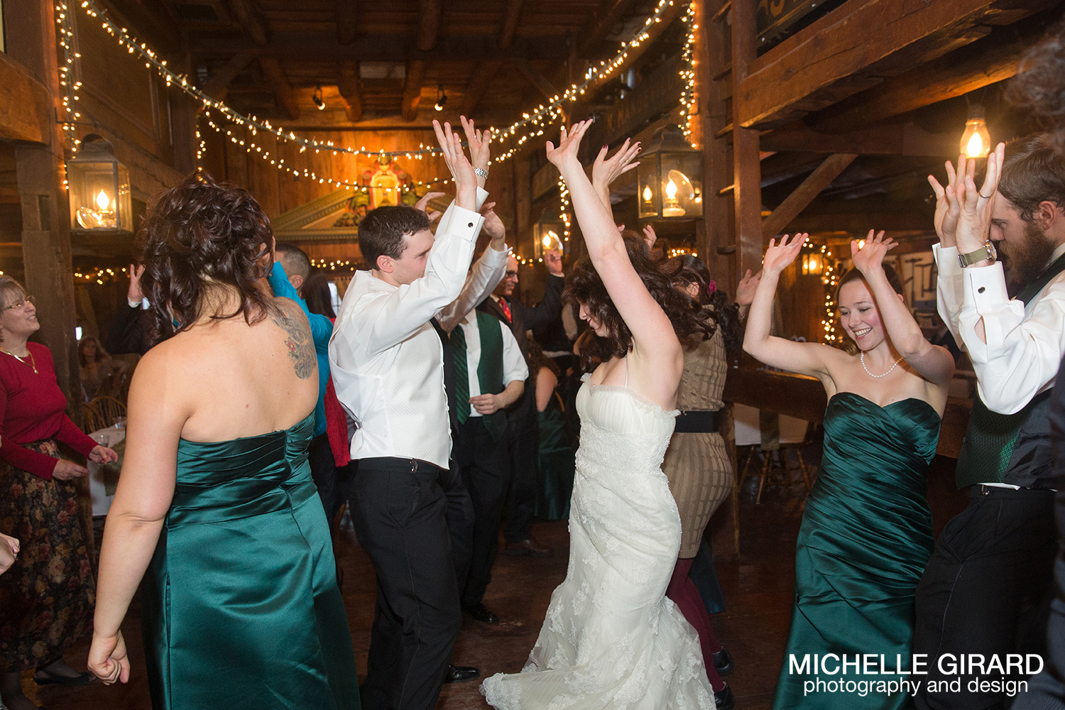 WinterWedding_SalemCrossInn_MichelleGirardPhotography50.jpg