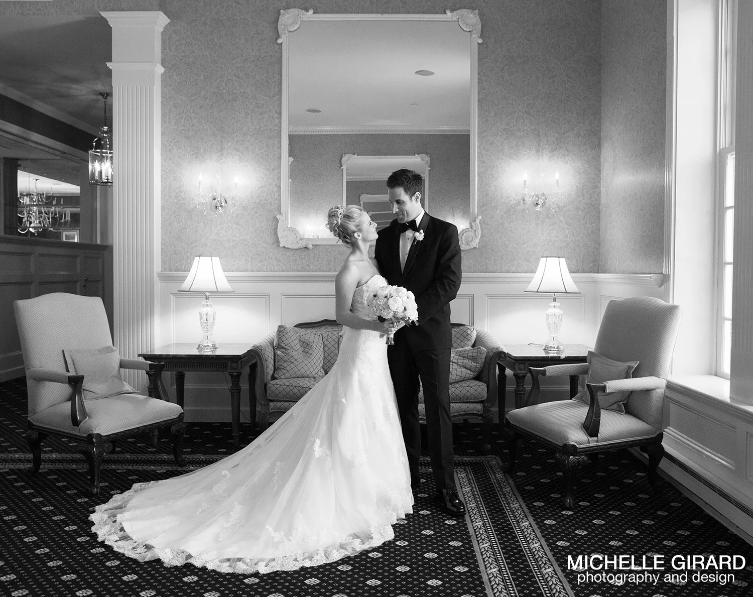 HotelVikingWedding_NewportRI_MichelleGirardPhotography04.jpg