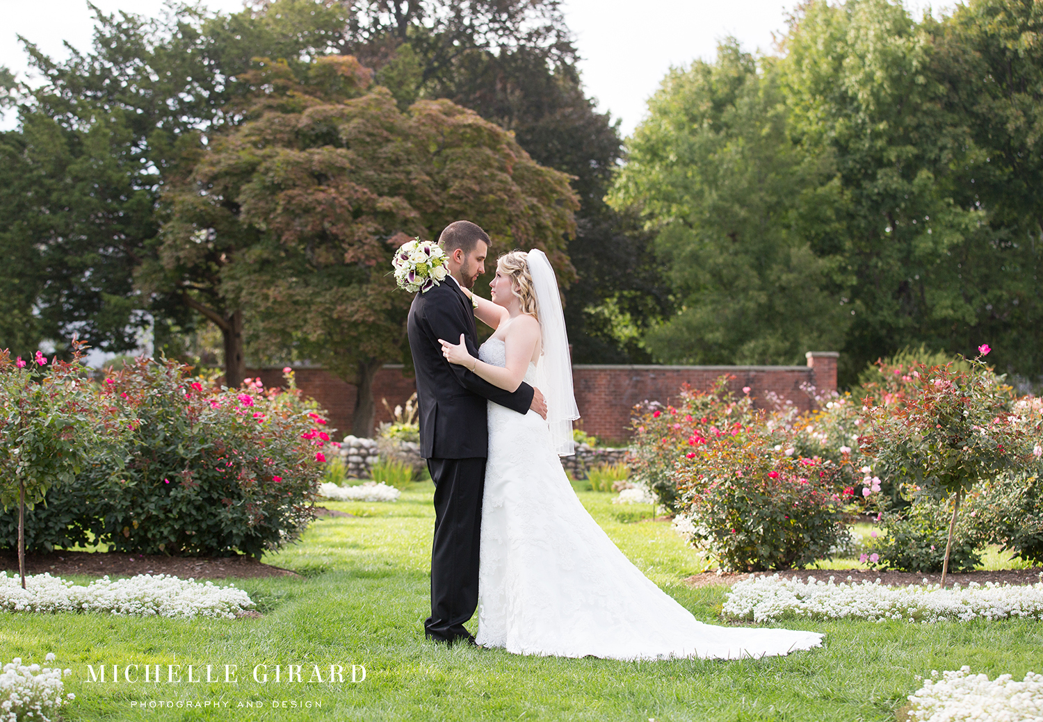 WistariahurstWedding_HolyokeMa_MichelleGirardPhotography02.jpg