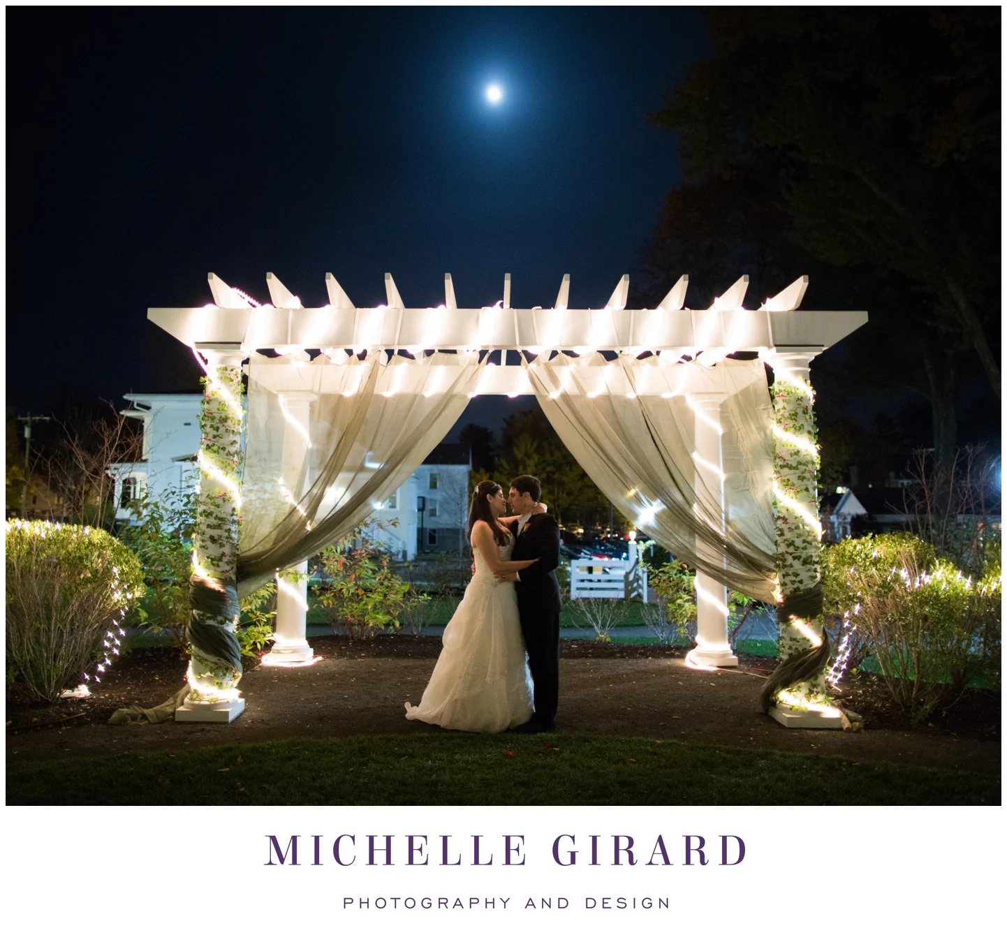 TheLordJefferyInnWedding_AmherstMA_MichelleGirardPhotography08.jpg
