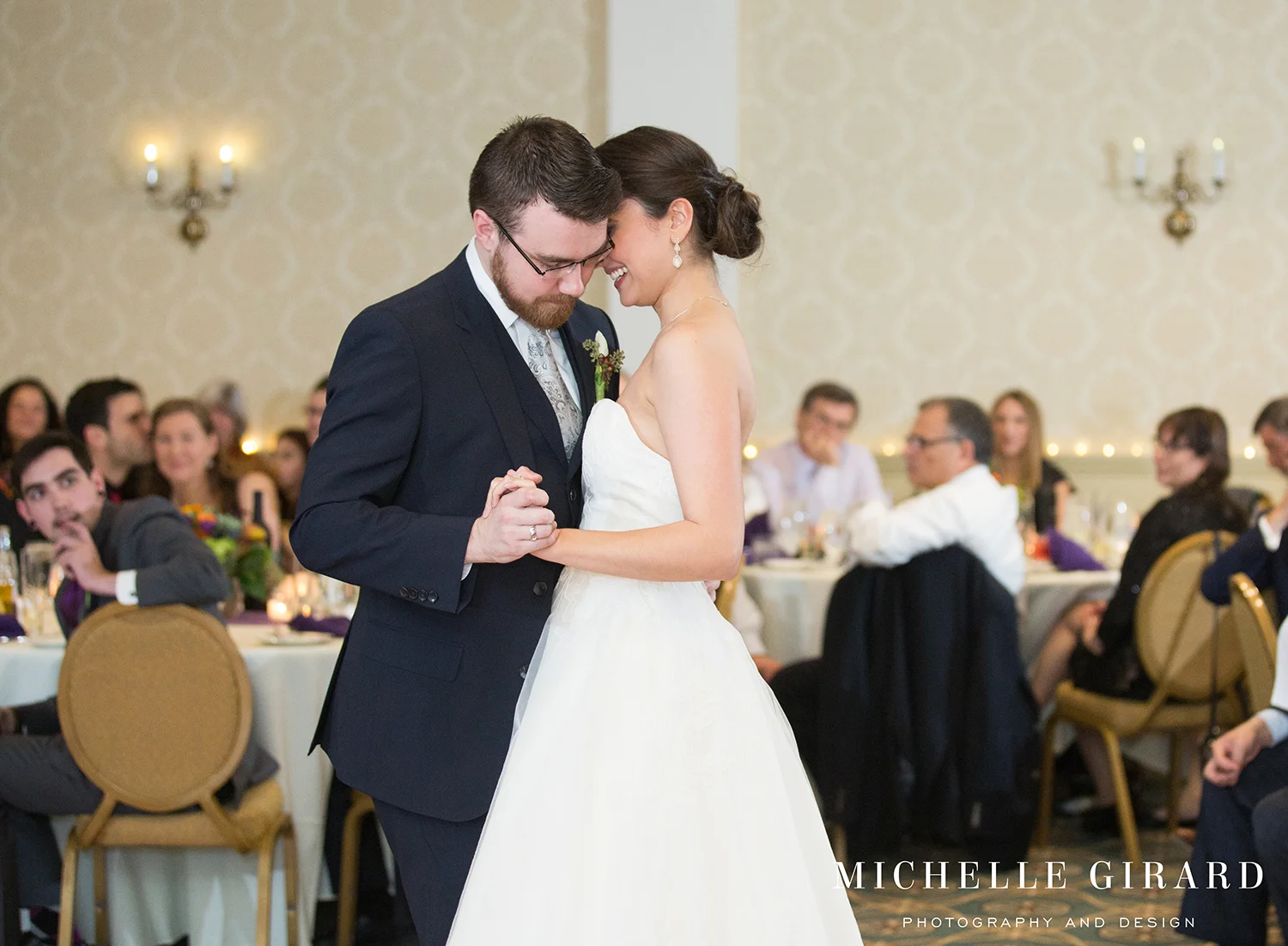 LordJefferyInnWedding_AmherstMA_MichelleGirardPhotography005.jpg