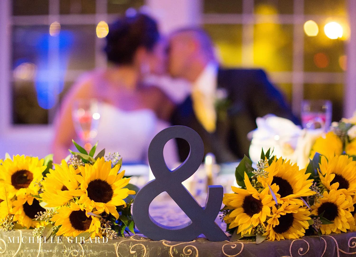 FallWedding_LogCabinHolyokeMA_MichelleGirardPhotography26.jpg