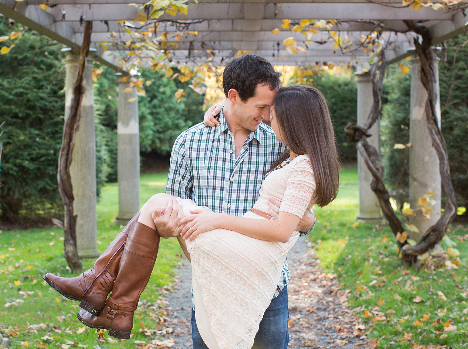 Tanglewood-Lenox-Berkshires-Fall-Engagement-Session-MichelleGirardPhotography02.jpg