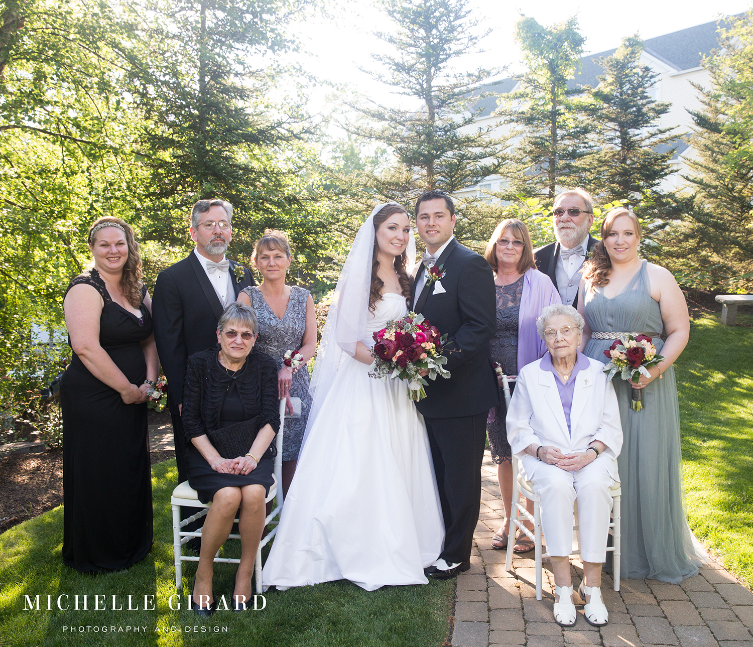 FamilyWedding_DelaneyHouse_DHotelSuites_HolyokeMA_MichelleGirardPhotography4.jpg