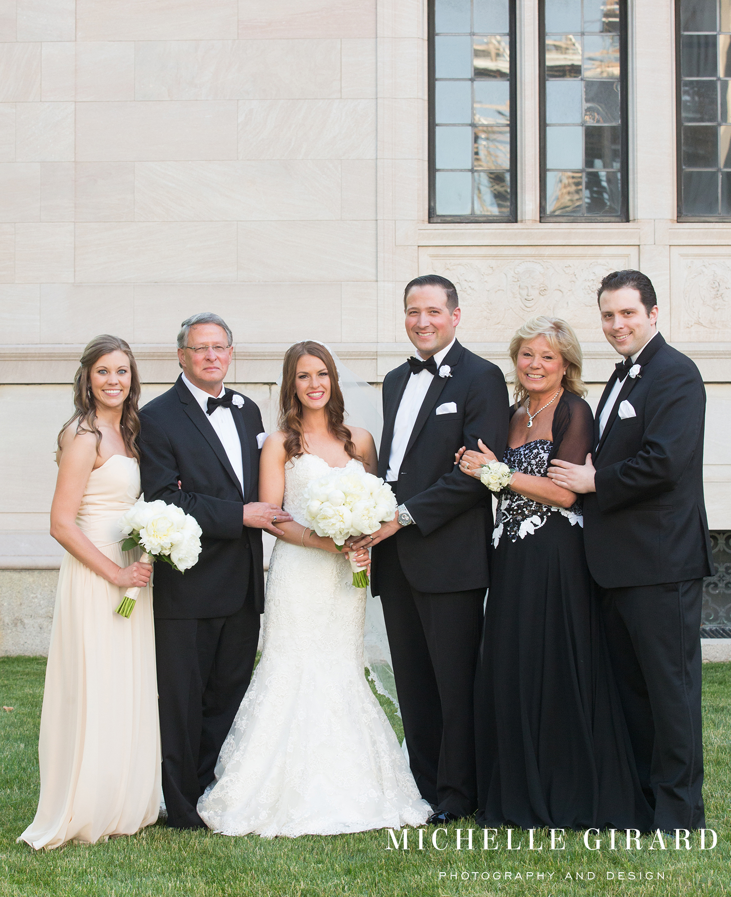 WadsworthAtheneumMuseumofArt_JuneWedding_Hartford_MichelleGirardPhotography3.jpg