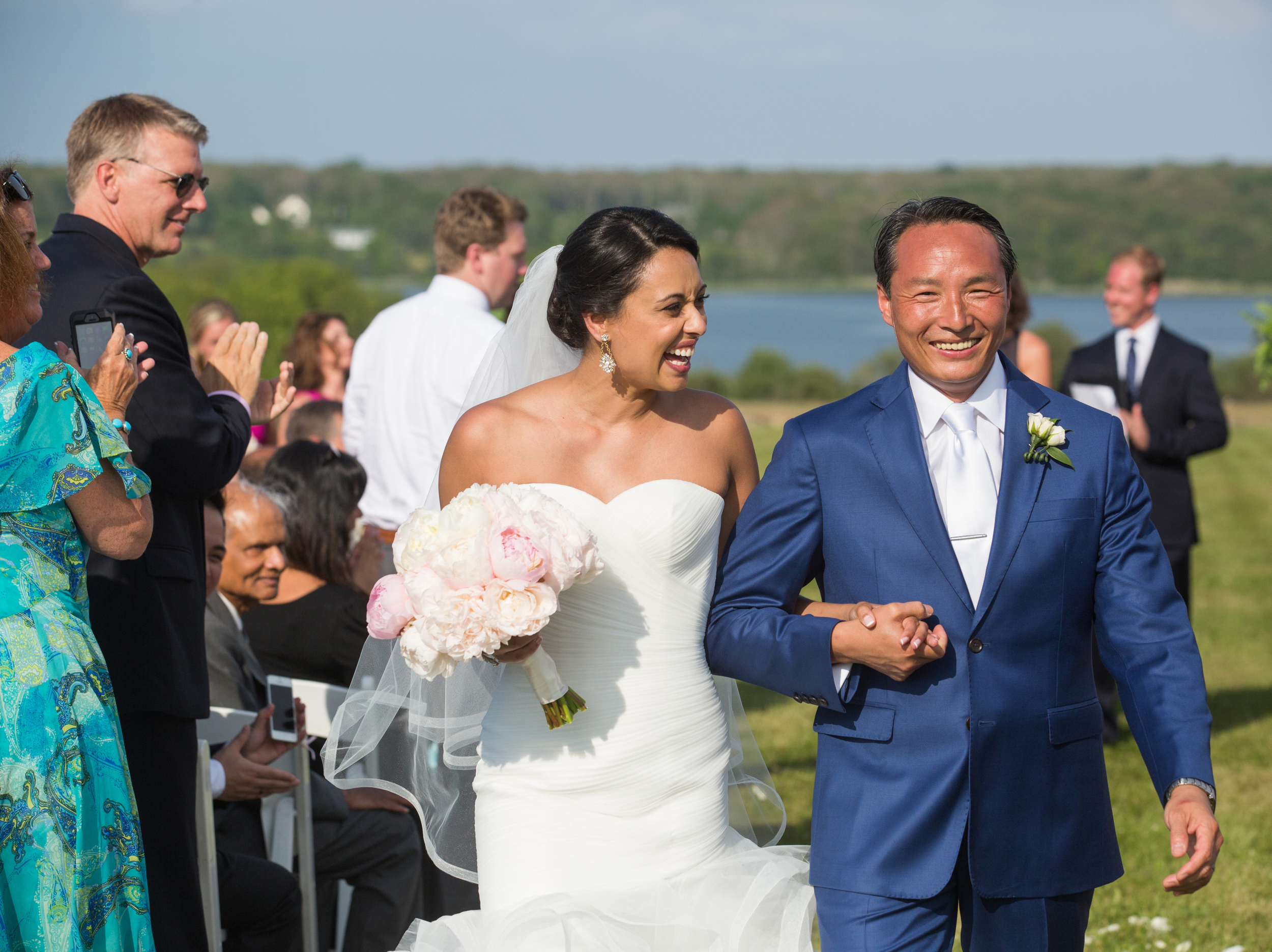 CarolynsSakonnetVineyard_JuneWedding_RhodeIsland_MichelleGirardPhotography33.jpg