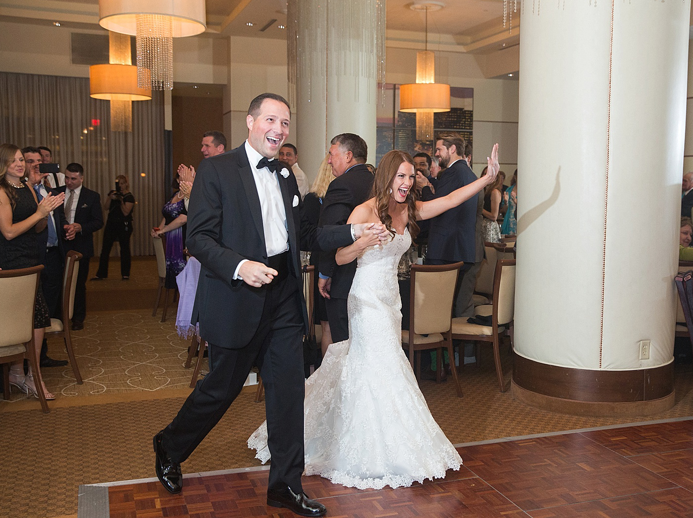 HartfordWedding_WadsworthMuseum_MarqueeEvents_MichelleGirardPhotography23.jpg