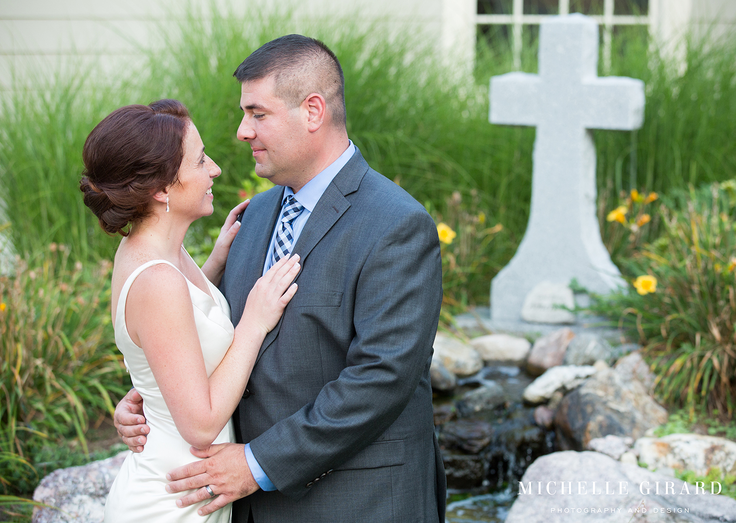 WestfieldMAWedding_OurLadyoftheBlessedSacramentChurch_MichelleGirardPhotography8.jpg