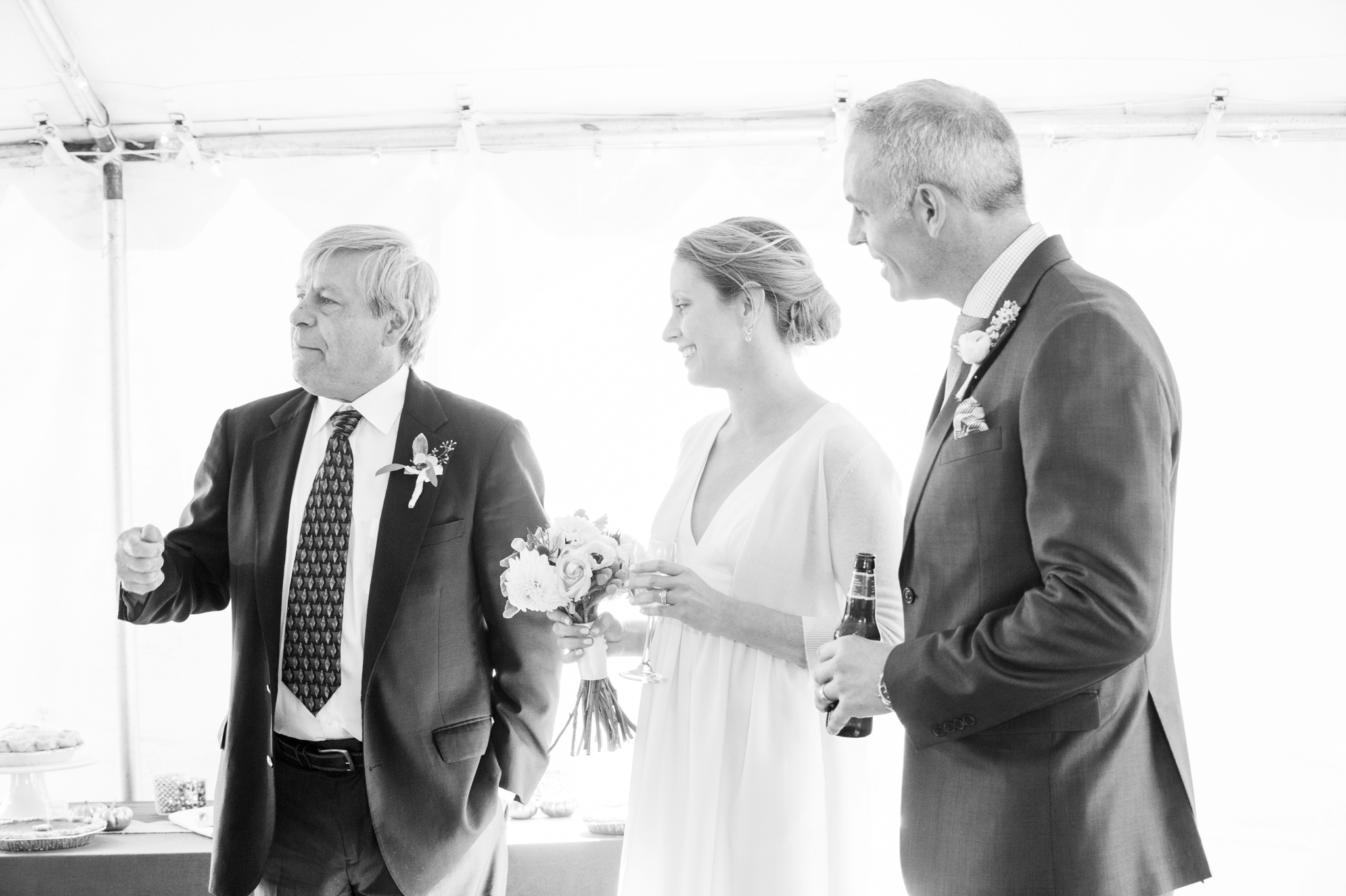 IntimateBeachWedding_CapeCod_MichelleGirardPhotography47.jpg