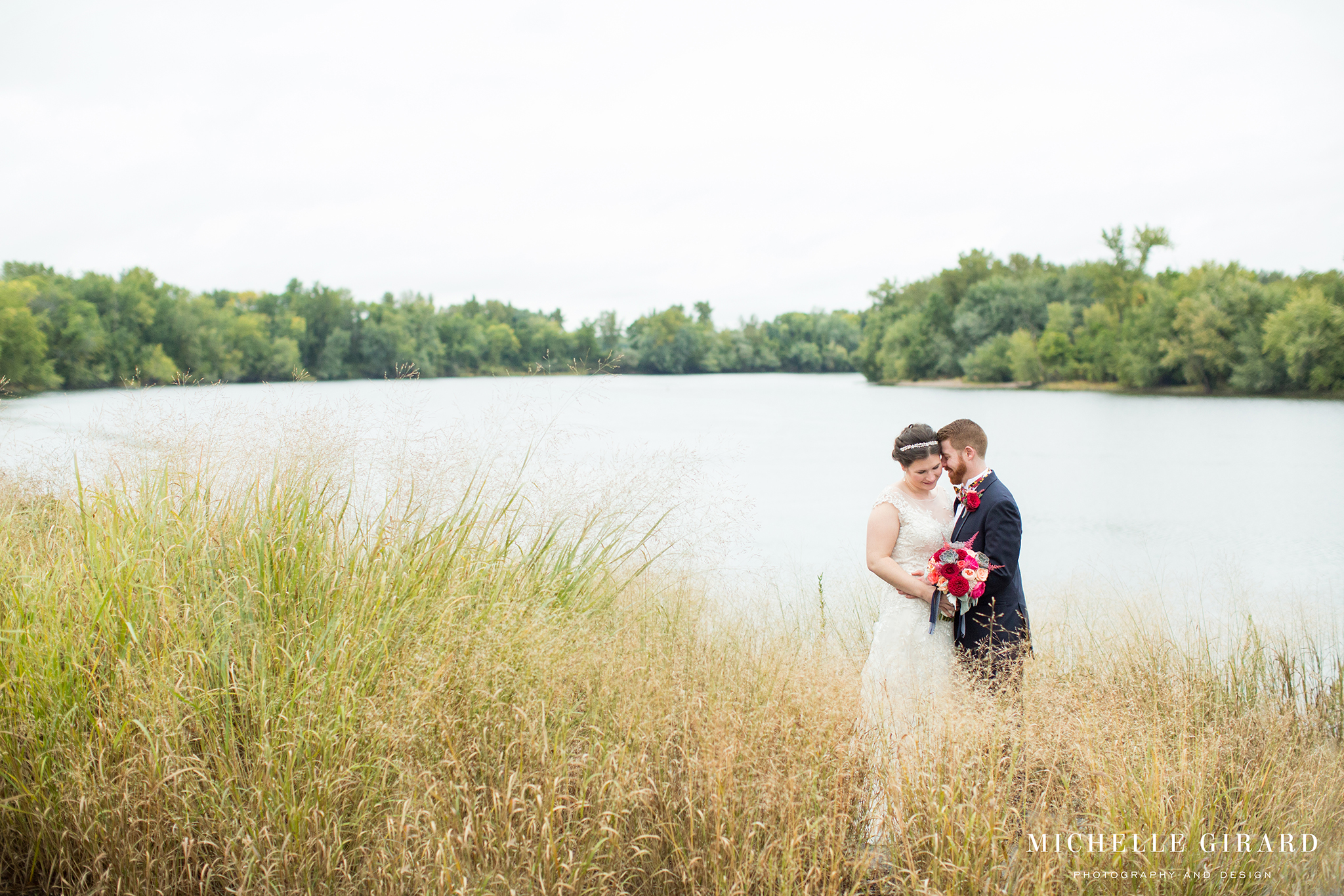 GlastonburyBoathouseFallWedding_MichelleGirardPhotography01.jpg