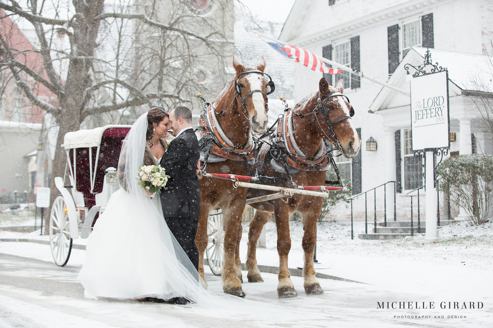 WinterWedding_LordJefferyInn_AmherstMA_MichelleGirardPhotography01.jpg