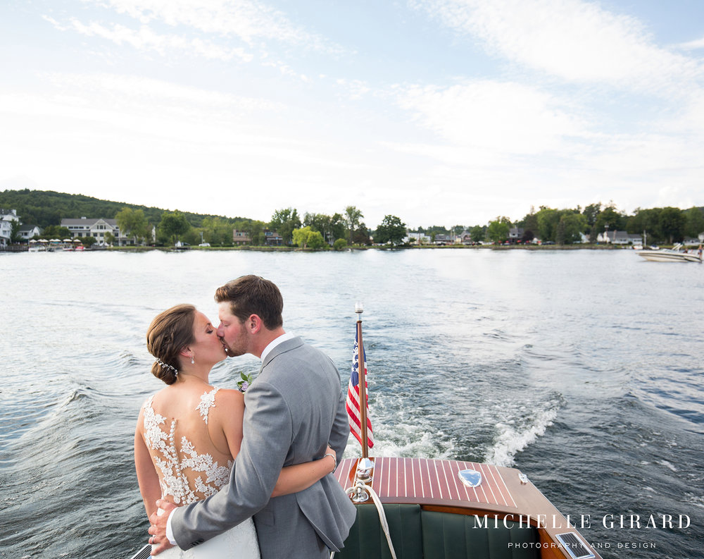 LakeWinnipesaukeeWedding_MeredithNH_LakesideTentWedding_MichelleGirardPhotography7b.jpg