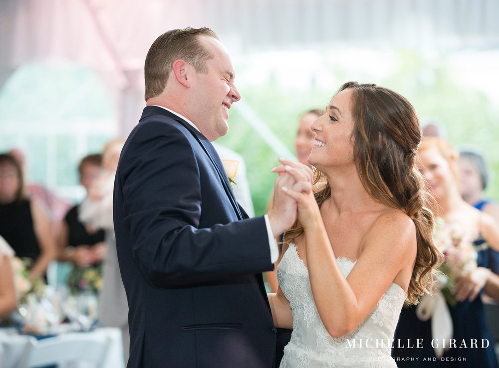 LordJefferyInnSeptemberTentWedding_AmherstMa_MichelleGirardPhotography2.jpg