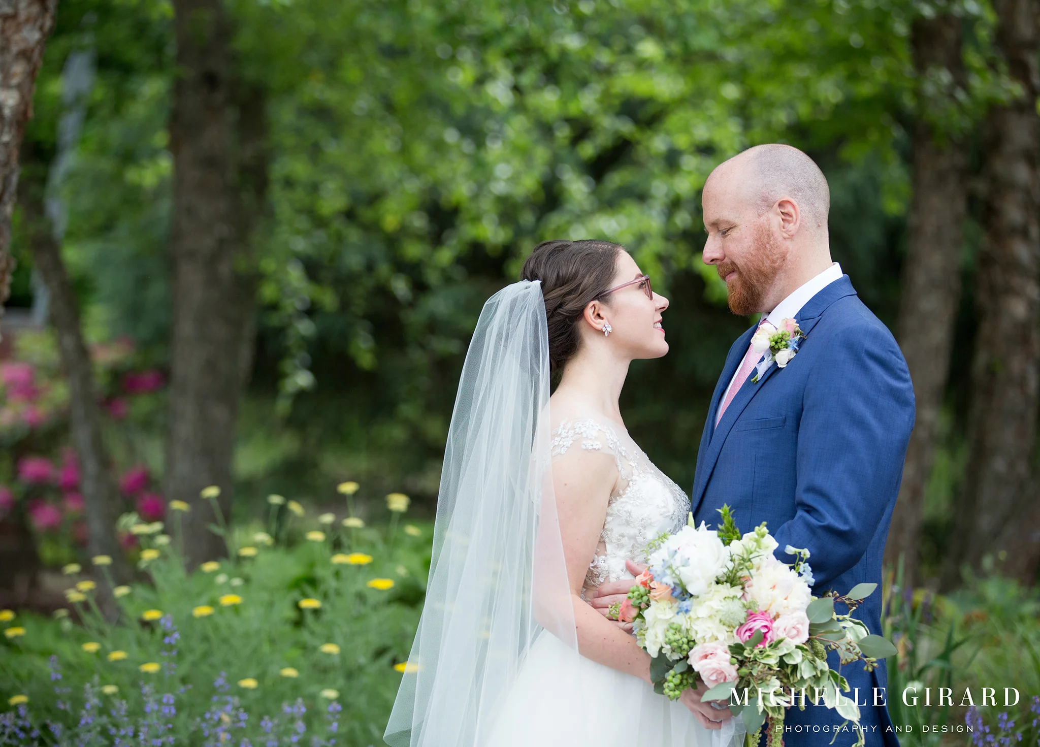 Fun Garden House Wedding Look Park In Northampton Ma Emily And Matt Sneak Peek Connecticut And Massachusetts Wedding Photographer Michelle Girard Photography Design