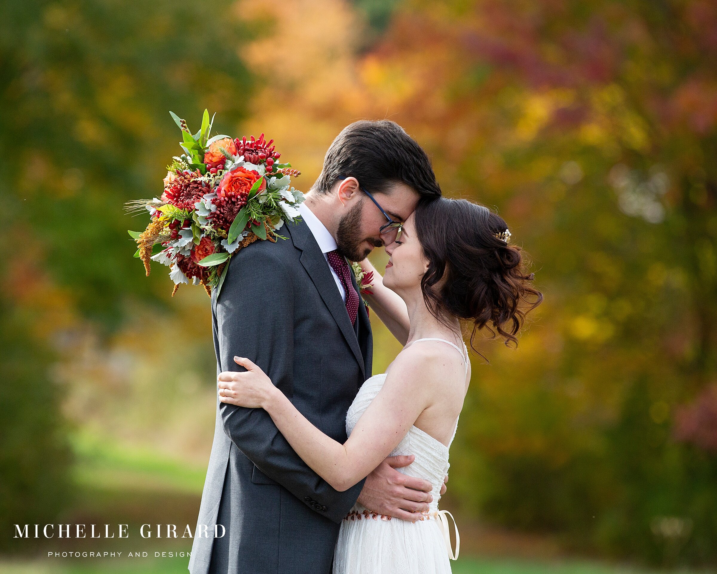 RedBarnFallWedding_HampshireCollegeAmherstMA_MichelleGirardPhotography05.jpg