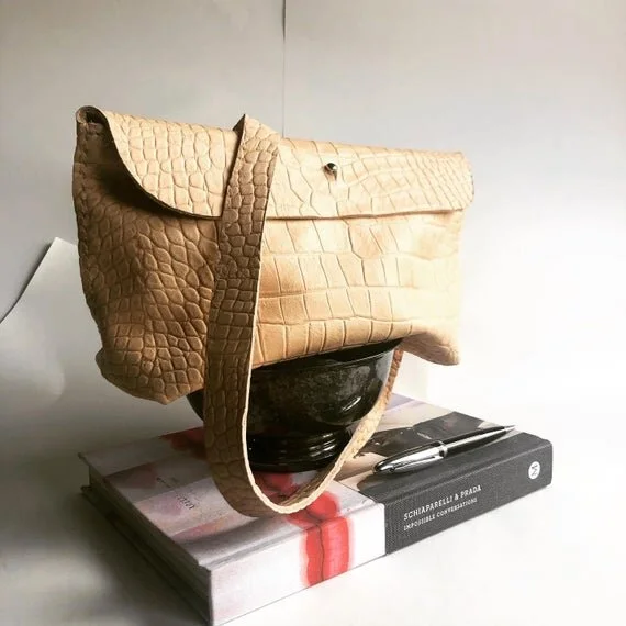 https://i.etsystatic.com/23464021/r/il/1c65cc/2732605226/il_570xN.2732605226_bg4i.jpg