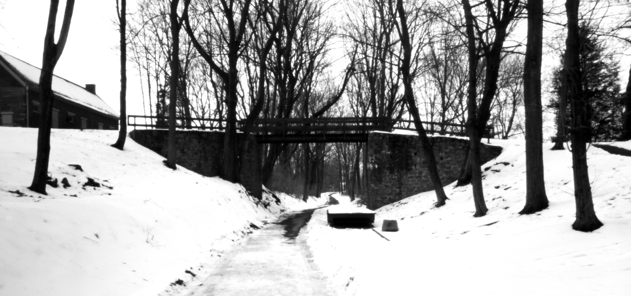 4x5_for_365_project_037_Lockridge_Furnace_rail_siding_pinhole.jpg