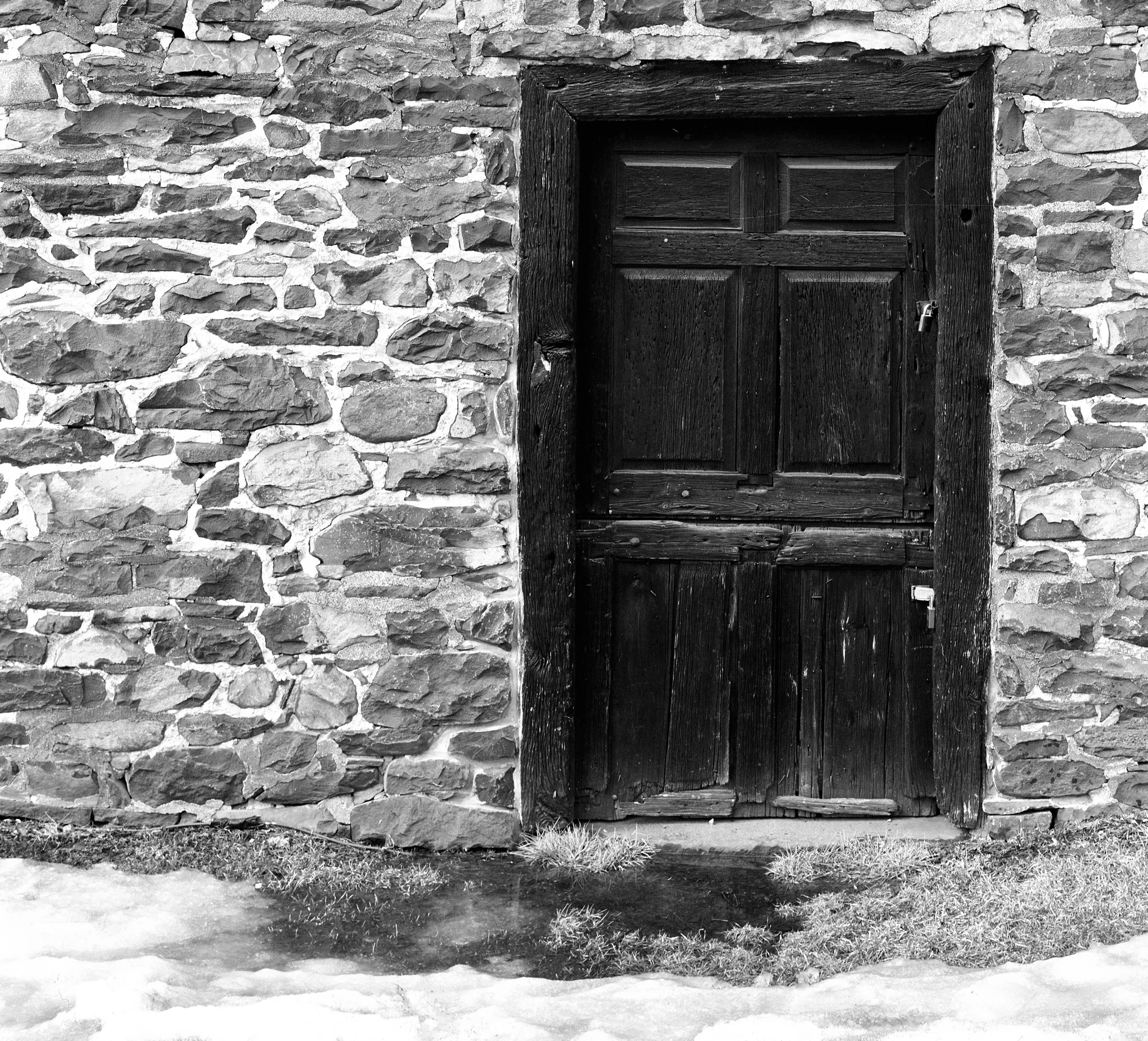 4x5_for_365_project_068_Sciota_Mill_doorway.jpg