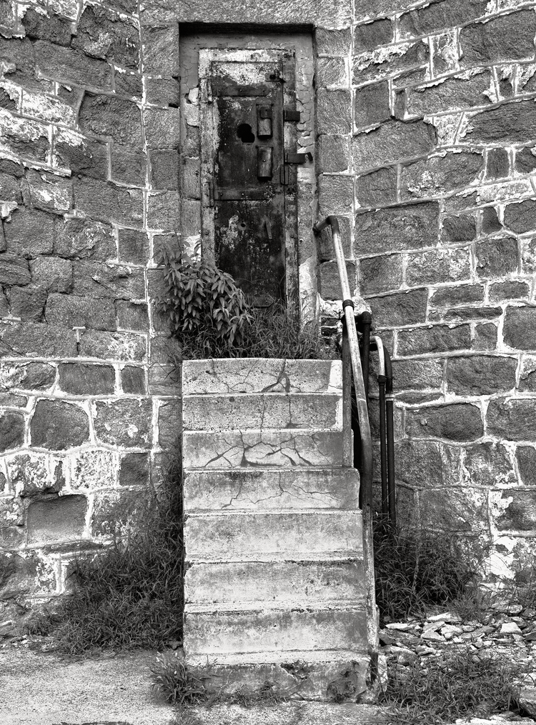 4x5_for_365_project_0268_esp_guard_tower_stairs.png