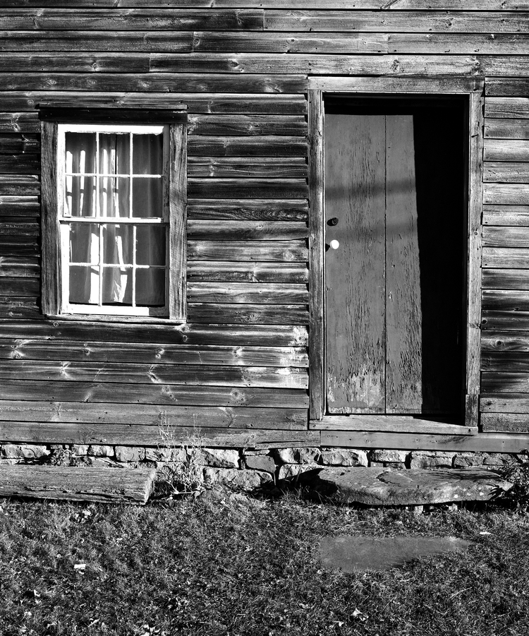4x5_for_365_project_0302_Millbrook_Village_wooden_house_front.png