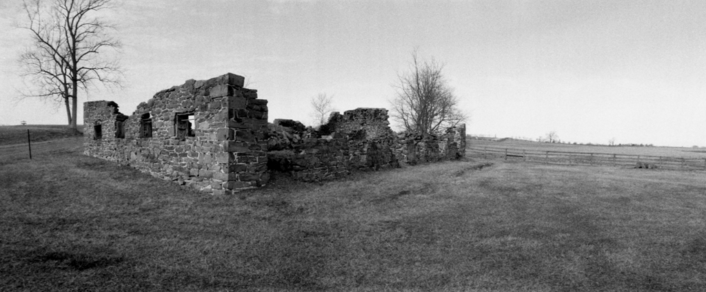  The remains of the main barn on the George Rose Farm at Gettysburg. &nbsp;Burned in 1910, the result of a lightning strike.&nbsp; 