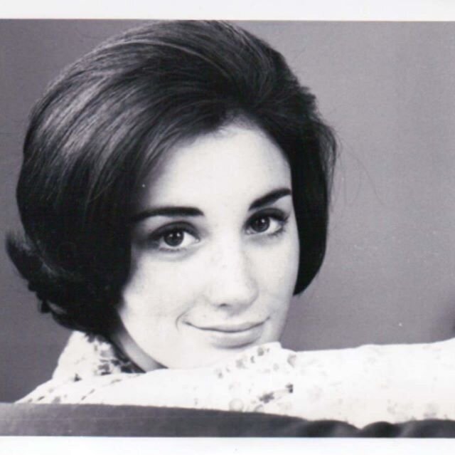 I am so grateful for this woman who teaches me what beauty, strength, resiliency and faith looks like. Who tells me that smile lines only come from laughter. Who shows me that women are brilliant, gentle and strong. And who reminds me that I could al