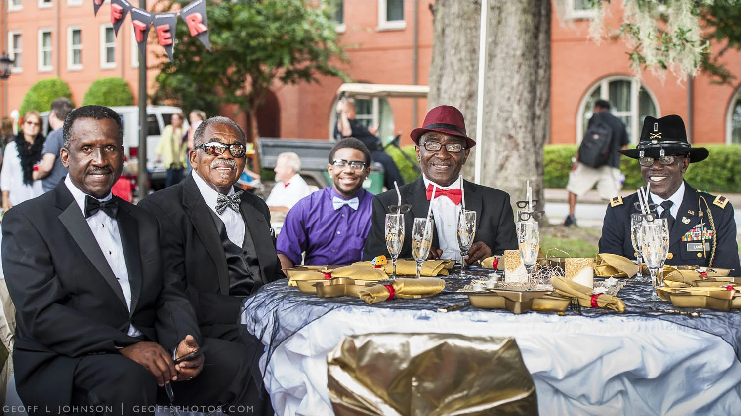 picnic in the park, in savannah's forsyth park.