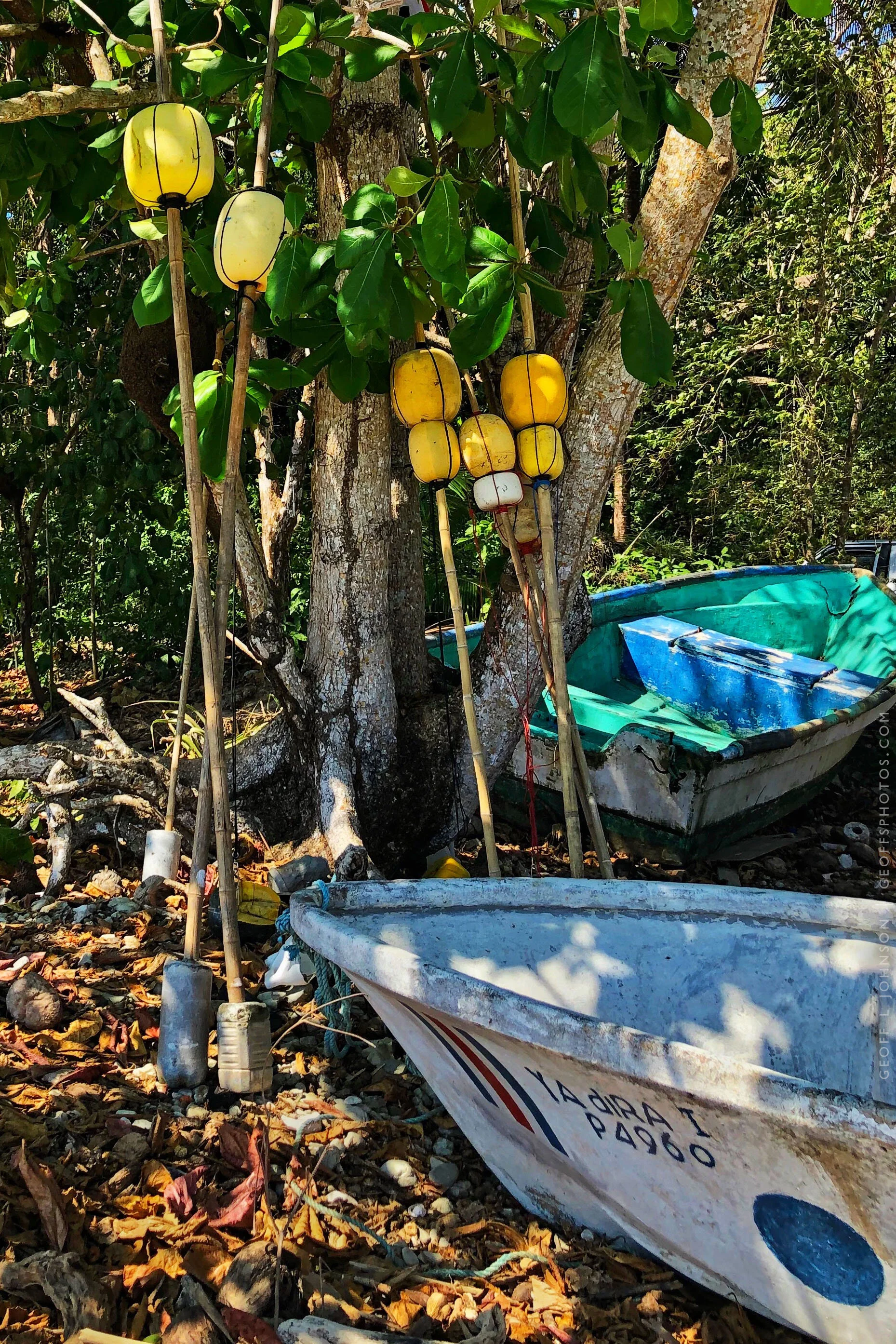Boats & Floats | Cabuya Beach