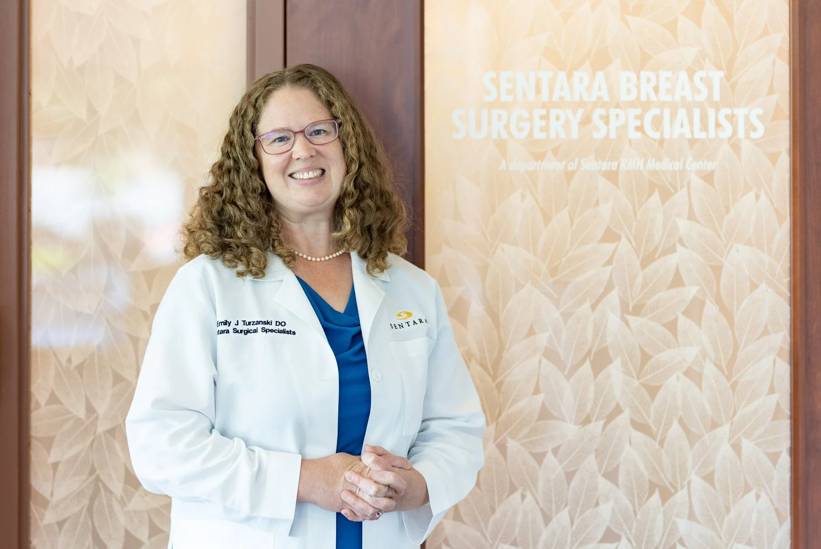 2022-07-19 - Breast Cancer Team Photos - For Web-1009.jpg