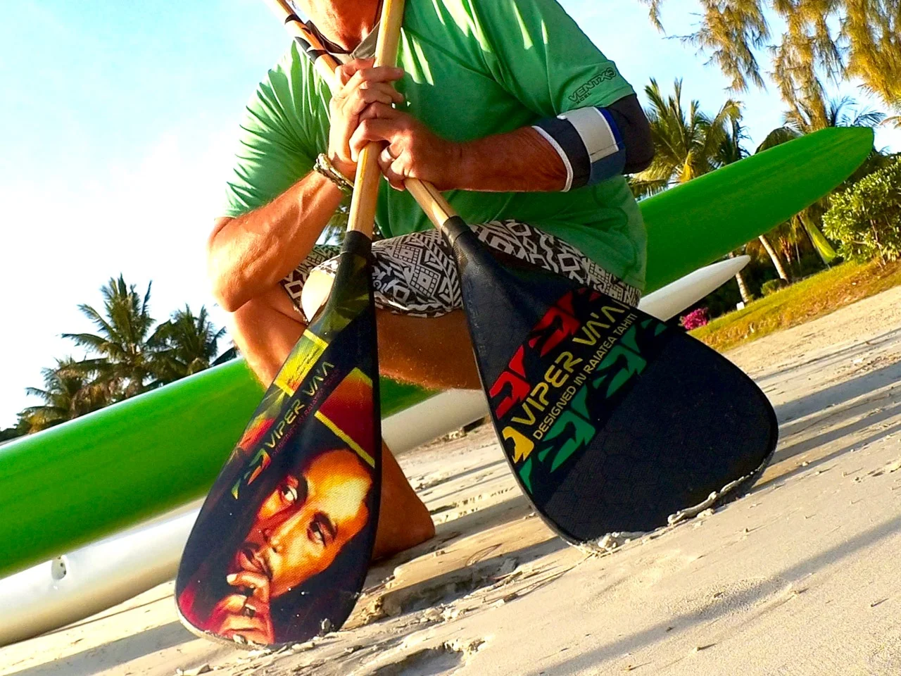 V1 paddles are often hybrids - NOT all carbon - because there is so much steering to do all carbon is simply not as durable or forgiving - additionally - Tahitian paddlers want FLEX as part of the ‘feel’ they require for the way in which they paddle. Add to this, the double-bend remains a key design for paddling and controlling a V1. Viper Va’a paddles used by Steve Teihotaata Carbon double-bends attempting to replicate what the equivalent hybrid can do in relation to paddling and steering a V1 - miss the point, in being able to be used for steering efficiently - you will not see an all carbon steering paddle for good reason and so too, the properties you require for controlling a V1 remain closely aligned to the same dynamics.