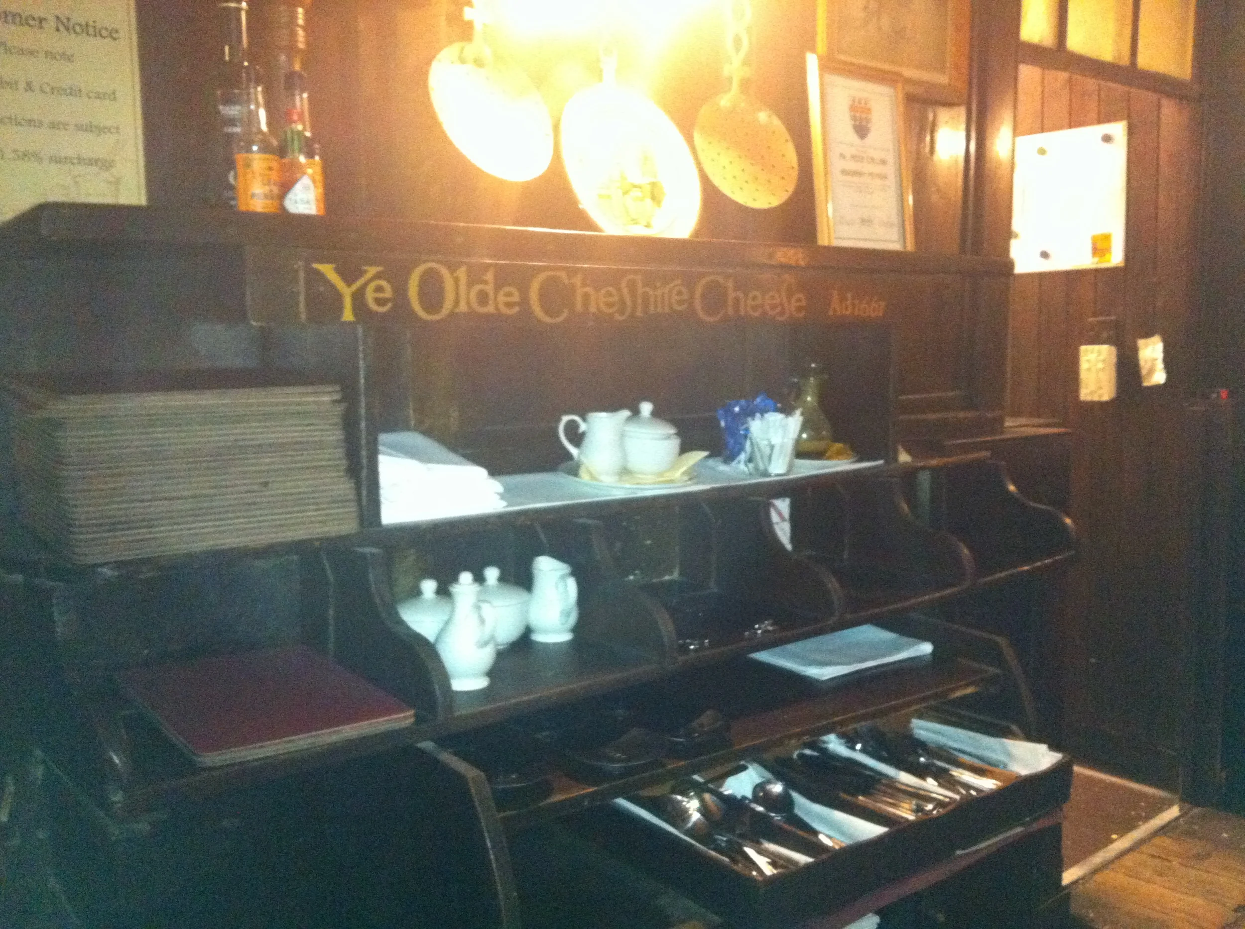 Ye Olde Pub Time ...