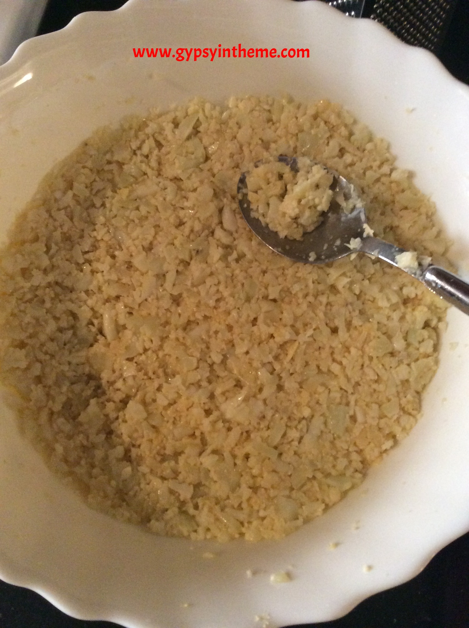 This is what the cauliflower looked like once I'd shredded it. You could make it even finer ... I was in a rush to get it done!