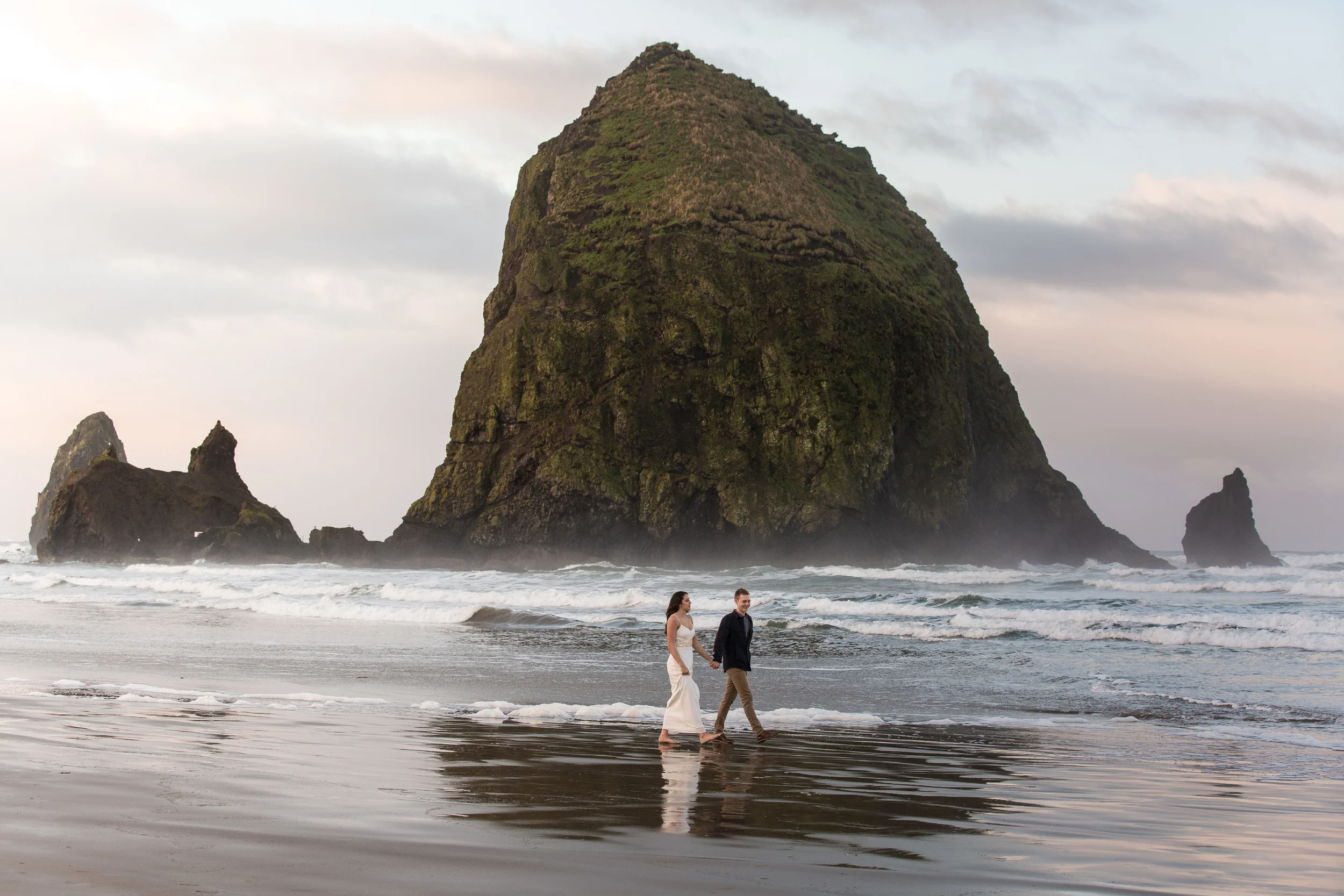 CannonBeachEngagements (19 of 94).jpg